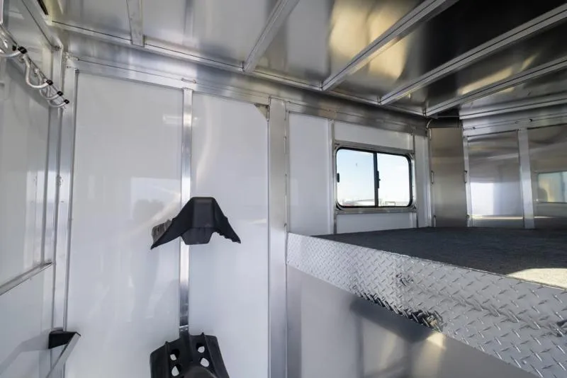 new Horse Trailers Sundowner Trailers  for sale, in Seguin, TX Thumbnail 9