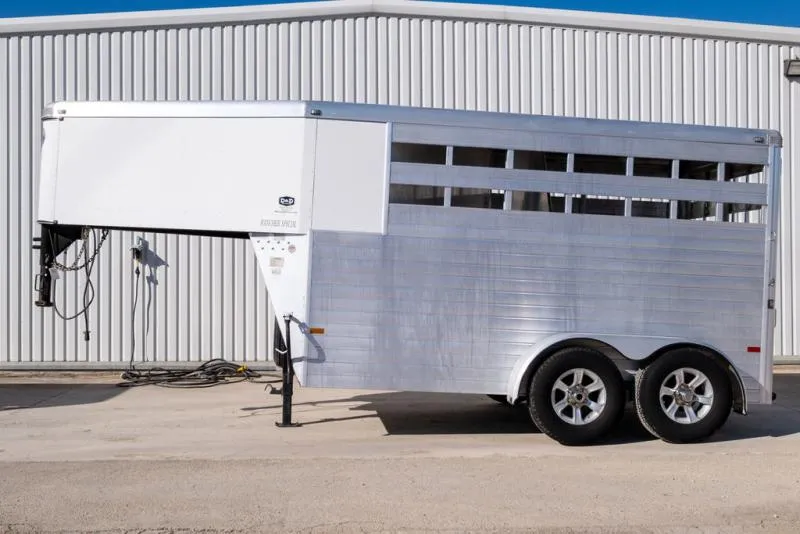 used Horse Trailers Sundowner Trailers  for sale, in Seguin, TX Thumbnail 2