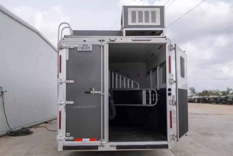 used Horse Trailers Merhow Trailers  for sale, in Seguin, TX Thumbnail 15