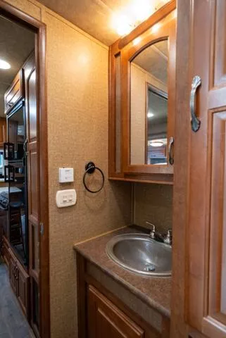 used Horse Trailers Bison Trailers  for sale, in Seguin, TX Thumbnail 35