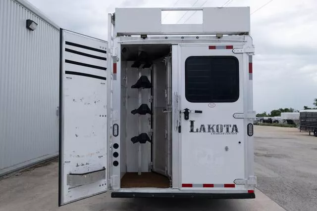 used Horse Trailers Lakota  for sale, in Seguin, TX Thumbnail 9