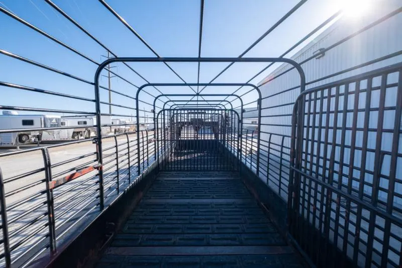 used Stock / Stock Combo Trailers Gooseneck  for sale, in Seguin, TX Thumbnail 11