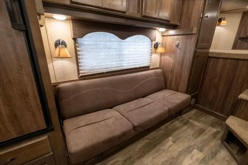 used Horse Trailers Lakota  for sale, in Seguin, TX Thumbnail 30