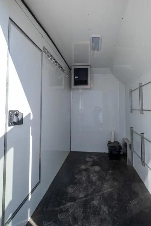 used Horse Trailers Sundowner Trailers  for sale, in Seguin, TX Thumbnail 10