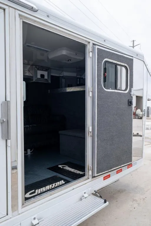 used Horse Trailers Cimarron Trailers  for sale, in Seguin, TX Thumbnail 9
