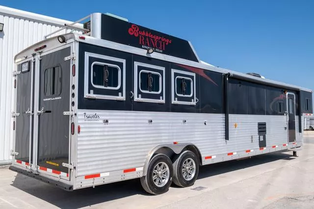 used Horse Trailers Bison Trailers  for sale, in Seguin, TX Thumbnail 3