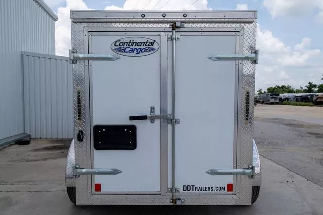 used Cargo (Enclosed) Trailers Continental Cargo  for sale, in Seguin, TX Thumbnail 9