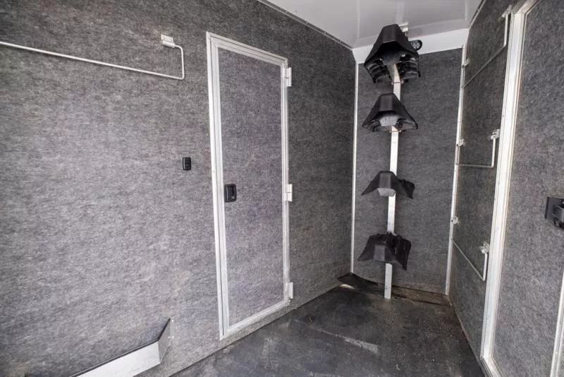 used Horse Trailers Lakota  for sale, in Seguin, TX Thumbnail 9