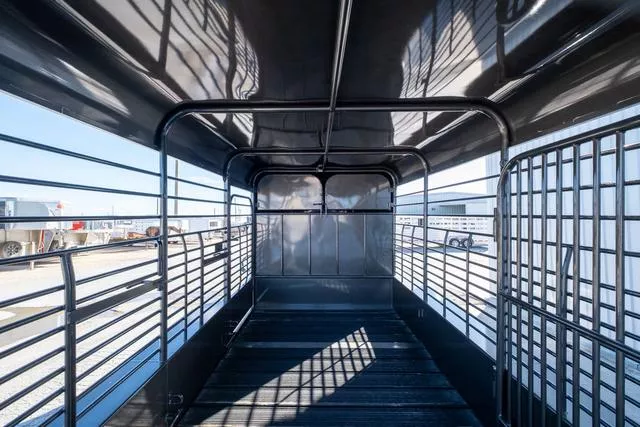 new Stock / Stock Combo Trailers Gooseneck  for sale, in Seguin, TX Thumbnail 13