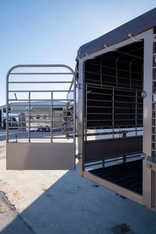 new Stock / Stock Combo Trailers Gooseneck  for sale, in Seguin, TX Thumbnail 7