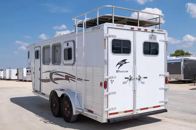 used Horse Trailers Exiss Trailers  for sale, in Seguin, TX Thumbnail 4