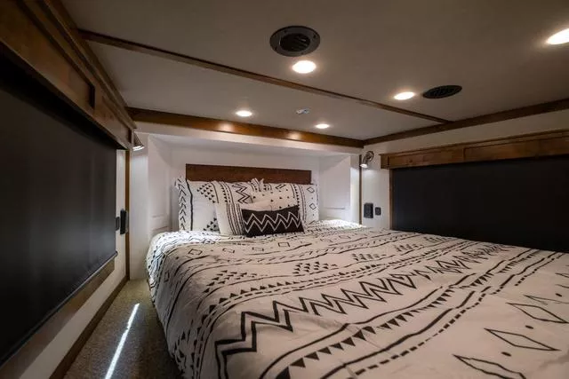 new Horse Trailers Elite Trailers  for sale, in Seguin, TX Thumbnail 17