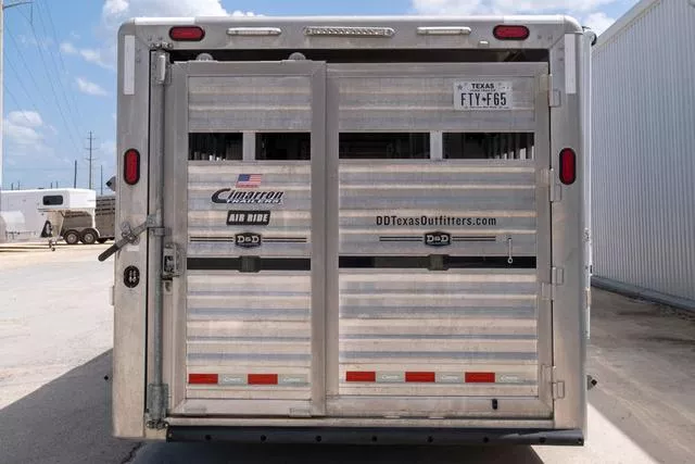 used Horse Trailers Cimarron Trailers  for sale, in Seguin, TX Thumbnail 17