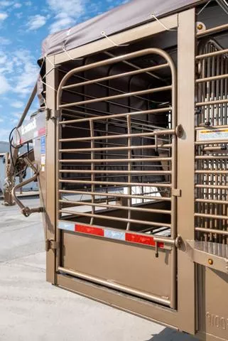 new Stock / Stock Combo Trailers Gooseneck  for sale, in Seguin, TX Thumbnail 6