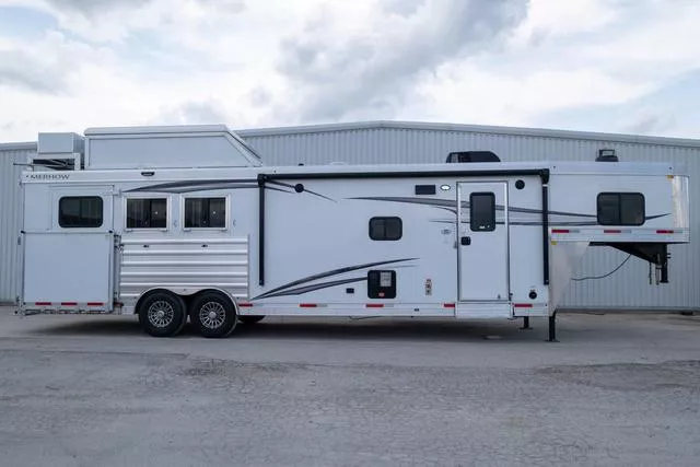 new Horse Trailers Merhow Trailers  for sale, in Seguin, TX Thumbnail 3