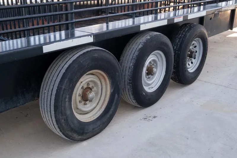 used Stock / Stock Combo Trailers Gooseneck  for sale, in Seguin, TX Thumbnail 13