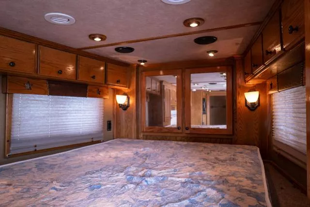 used Horse Trailers Bloomer  for sale, in Seguin, TX Thumbnail 33