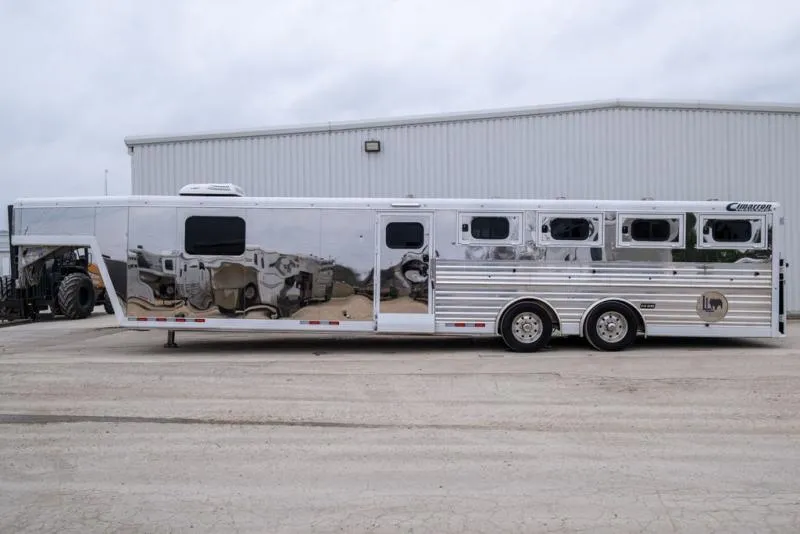 used Horse Trailers Cimarron Trailers  for sale, in Seguin, TX Thumbnail 2