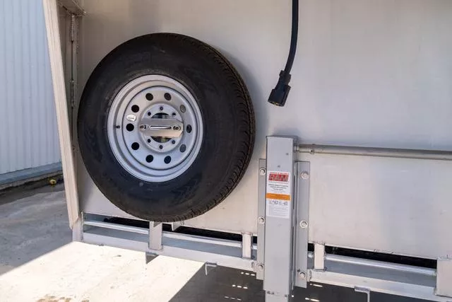 new Stock / Stock Combo Trailers Gooseneck  for sale, in Seguin, TX Thumbnail 6