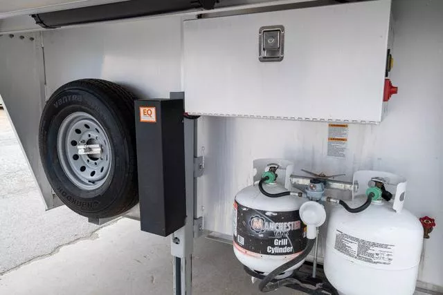 used Horse Trailers Elite Trailers  for sale, in Seguin, TX Thumbnail 7