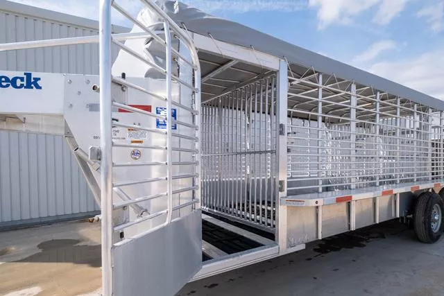 new Stock / Stock Combo Trailers Gooseneck  for sale, in Seguin, TX Thumbnail 7
