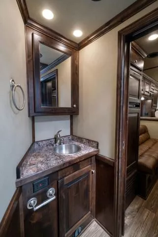 used Horse Trailers Elite Trailers  for sale, in Seguin, TX Thumbnail 33
