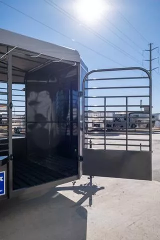 new Stock / Stock Combo Trailers Gooseneck  for sale, in Seguin, TX Thumbnail 6