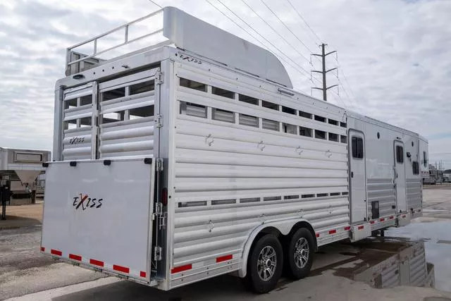 used Horse Trailers Exiss Trailers  for sale, in Seguin, TX Thumbnail 5