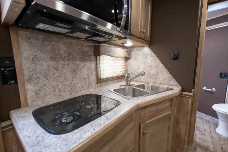 new Horse Trailers Merhow Trailers  for sale, in Seguin, TX Thumbnail 31