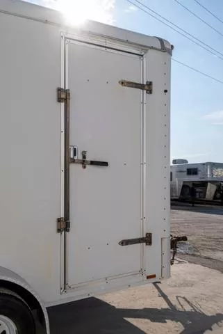 used Cargo (Enclosed) Trailers Continental Cargo  for sale, in Seguin, TX Thumbnail 6