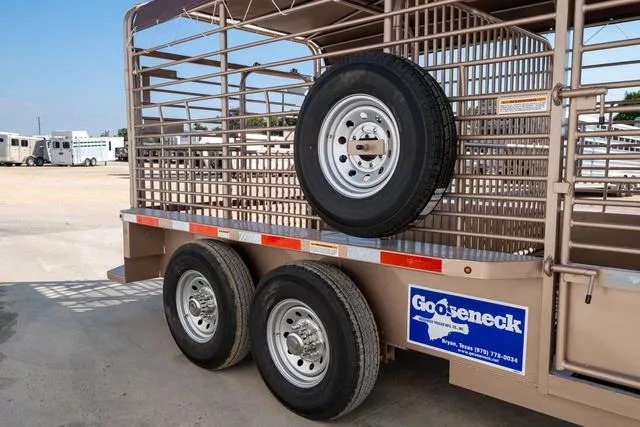 new Stock / Stock Combo Trailers Gooseneck  for sale, in Seguin, TX Thumbnail 9