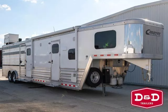 2024 Cimarron Trailers 8 Pen Living Quarters Trailer 
