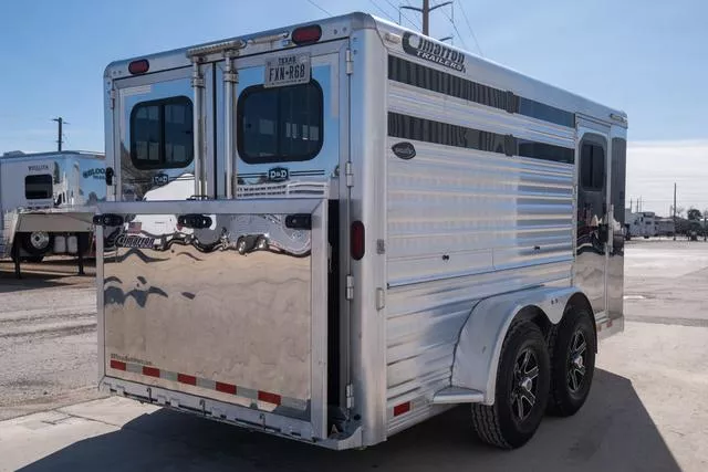 used Horse Trailers Cimarron Trailers  for sale, in Seguin, TX Thumbnail 3