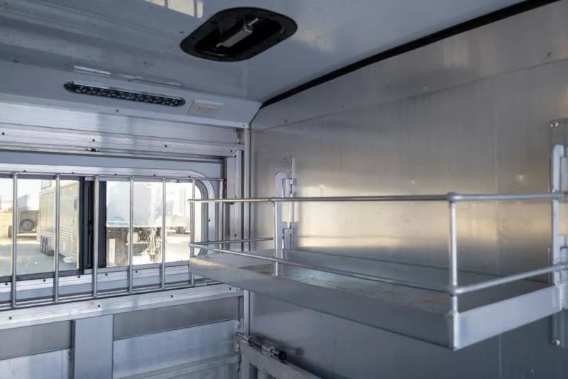 used Horse Trailers Sooner  for sale, in Seguin, TX Thumbnail 12