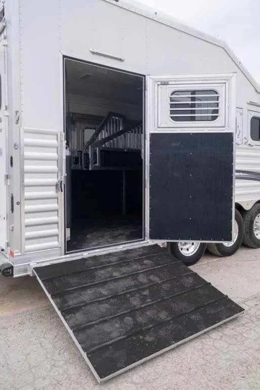 new Horse Trailers Elite Trailers  for sale, in Seguin, TX Thumbnail 16
