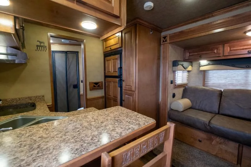 used Horse Trailers Merhow Trailers  for sale, in Seguin, TX Thumbnail 20