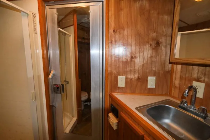 used Horse Trailers Elite Trailers  for sale, in Seguin, TX Thumbnail 13