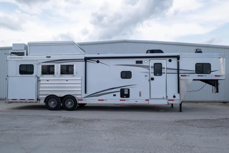 new Horse Trailers Merhow Trailers  for sale, in Seguin, TX Thumbnail 3