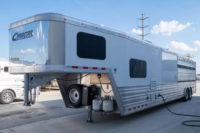 used Horse Trailers Cimarron Trailers  for sale, in Seguin, TX Thumbnail 5