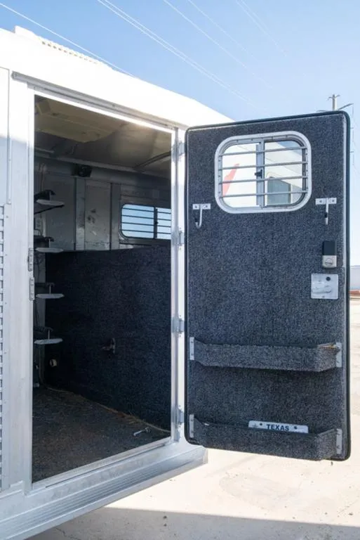 used Horse Trailers 4-Star Trailers  for sale, in Seguin, TX Thumbnail 7