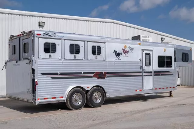 used Horse Trailers 4-Star Trailers  for sale, in Seguin, TX Thumbnail 3