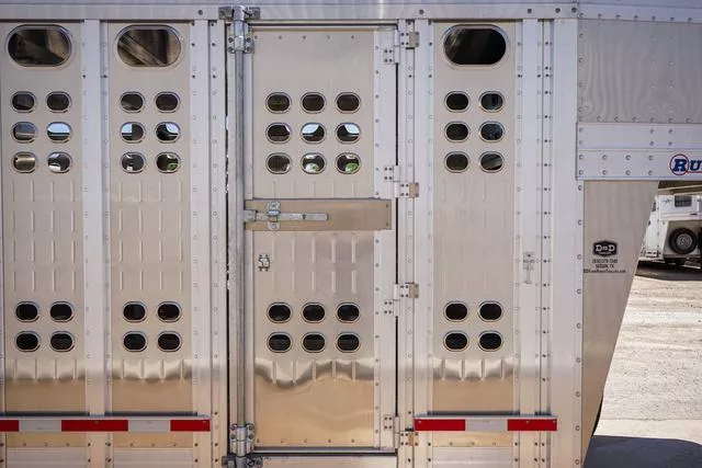 new Stock / Stock Combo Trailers EBY  for sale, in Seguin, TX Thumbnail 18