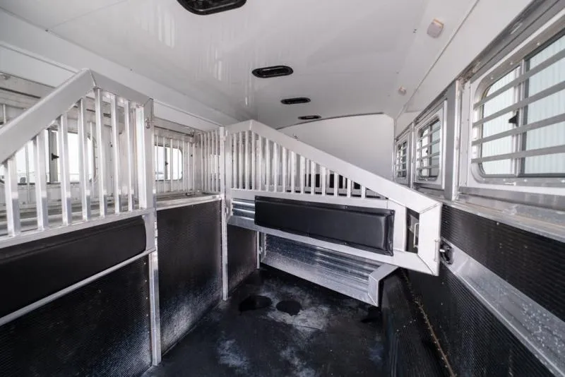 used Horse Trailers Elite Trailers  for sale, in Seguin, TX Thumbnail 30