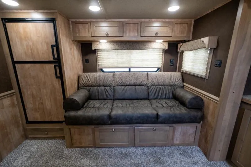 new Horse Trailers Merhow Trailers  for sale, in Seguin, TX Thumbnail 41