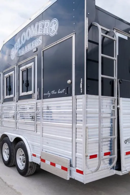 used Horse Trailers Bloomer  for sale, in Seguin, TX Thumbnail 21