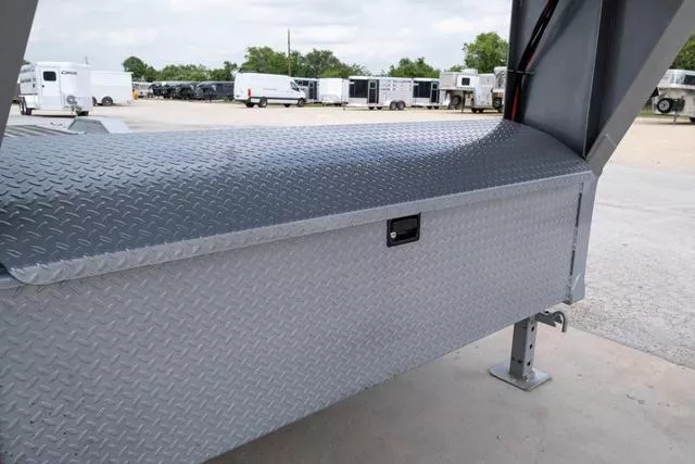 used Equipment / Flatbed Trailers Diamond C Trailers  for sale, in Seguin, TX Thumbnail 5