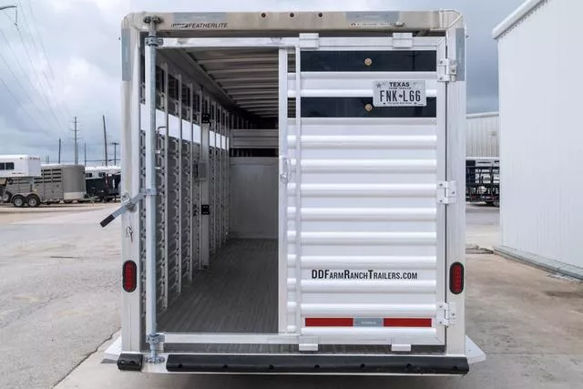 used Stock / Stock Combo Trailers Featherlite  for sale, in Seguin, TX Thumbnail 11