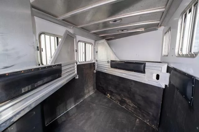 used Horse Trailers Featherlite  for sale, in Seguin, TX Thumbnail 22