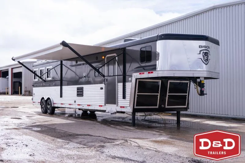 2024 Bison 3 Horse Living Quarters Trailer 