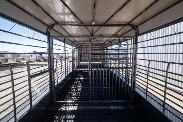 new Stock / Stock Combo Trailers Gooseneck  for sale, in Seguin, TX Thumbnail 14